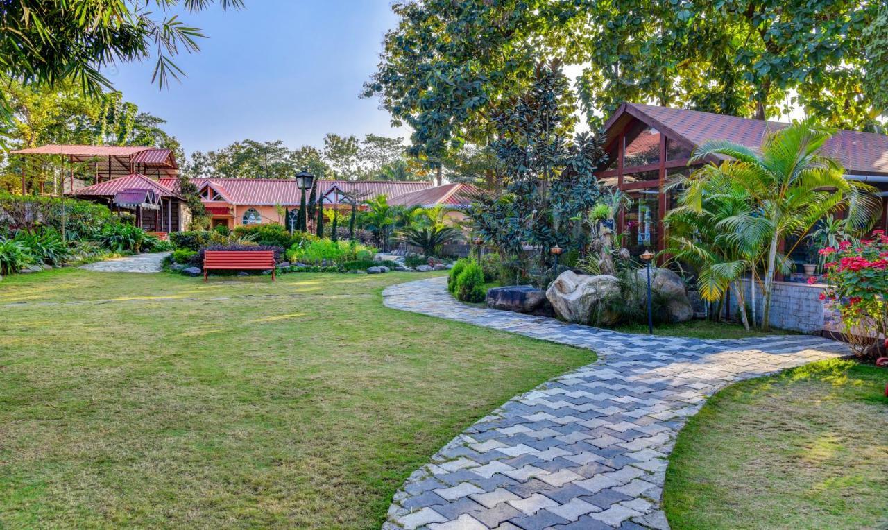 Treebo Premium Blue Mountain Country Club And Resort Siliguri Eksteriør bilde